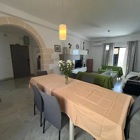 Xl Spacious Apartment, 4-Br Home In Central Area, Walk To Sliema - St Julian'S Gzira Extérieur photo